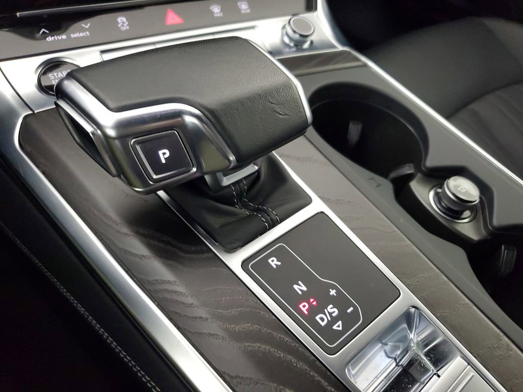 Used 2023 Audi A6 Premium Plus w/ Premium Plus Package image 31