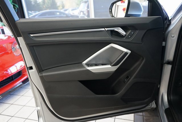 Used 2021 Audi Q3 2.0T Premium image 22