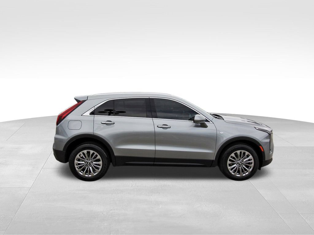Used 2025 Cadillac XT4 Premium Luxury FWD image 5
