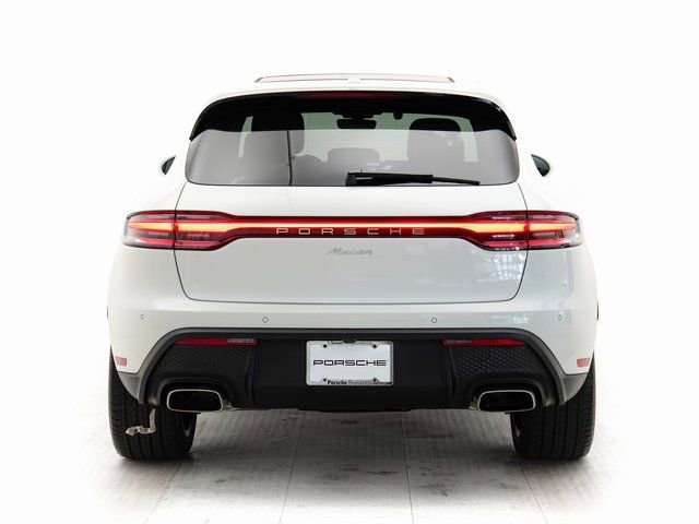 Certified 2025 Porsche Macan image 36