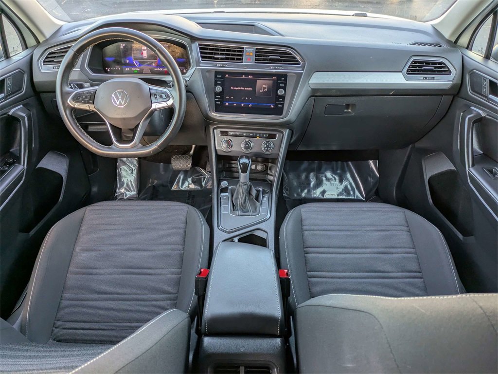 Used 2024 Volkswagen Tiguan S image 17