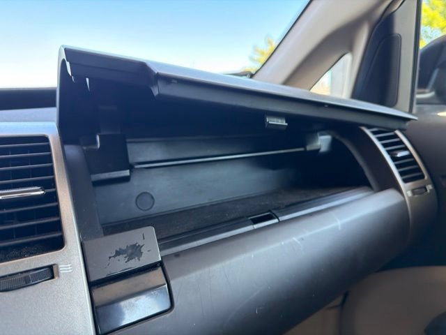 Used 2005 Toyota Prius w/ Pkg 4 FWD image 36