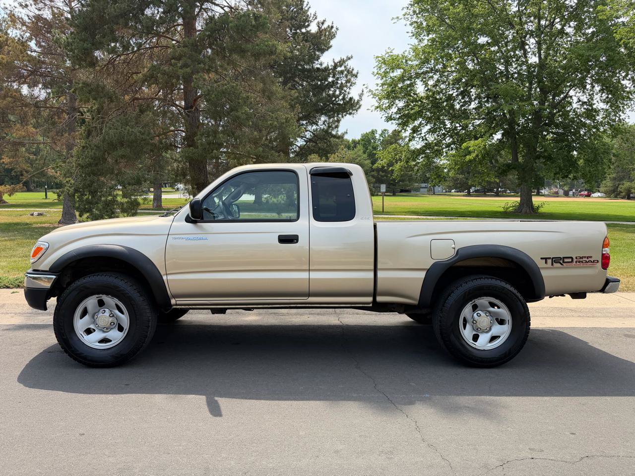 Used 2002 Toyota Tacoma 4x4 Xtracab image 2