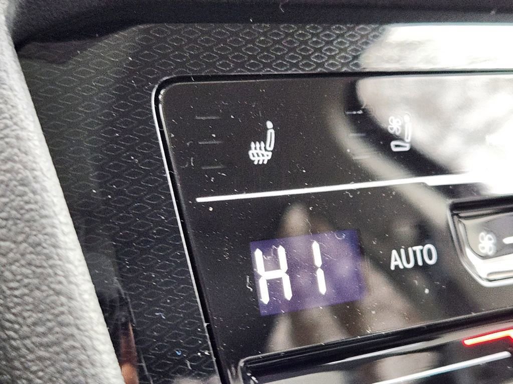 New 2026 Volkswagen Taos SEL image 14