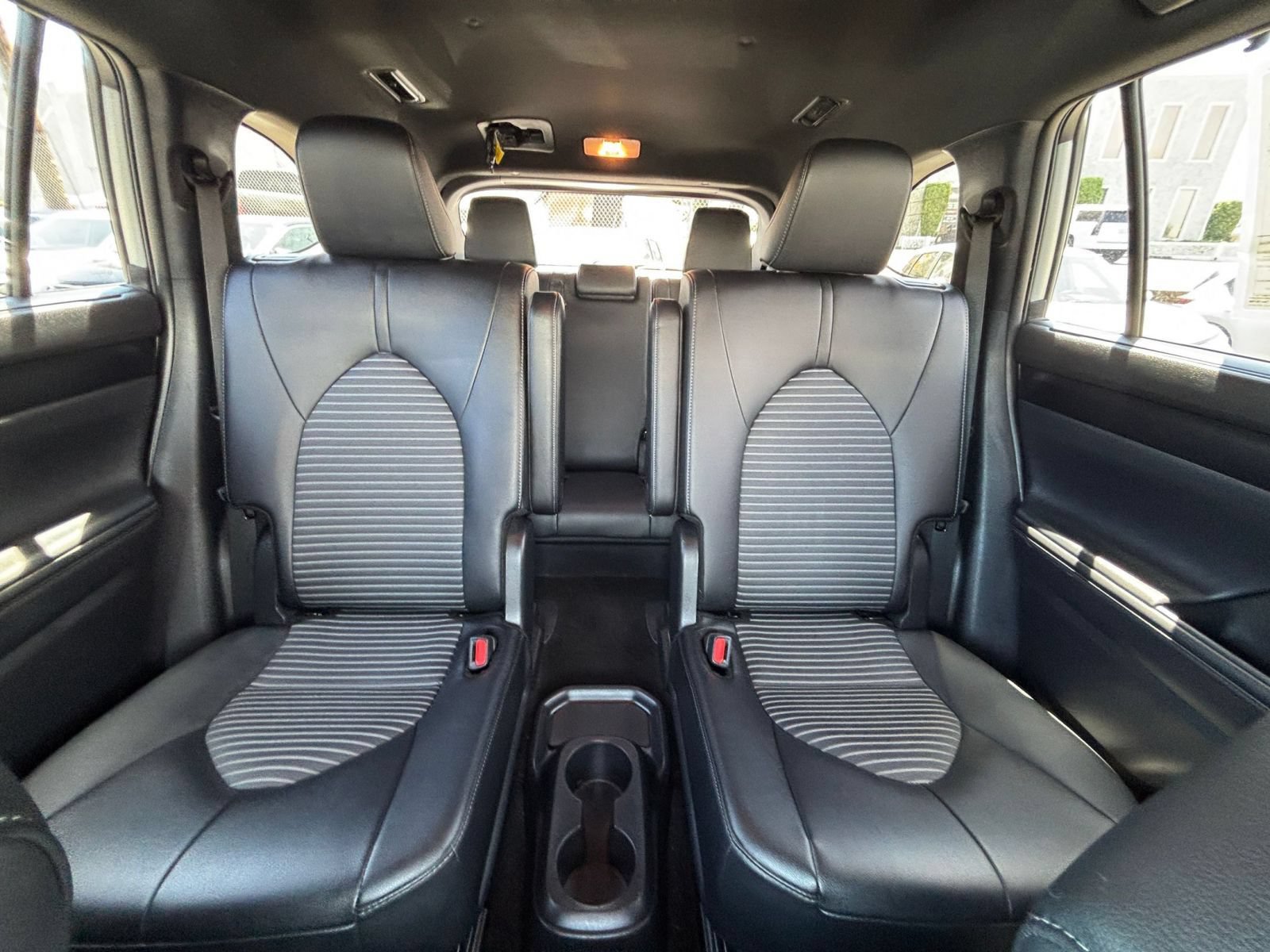 Used 2025 Toyota Highlander XSE AWD/4WD image 74
