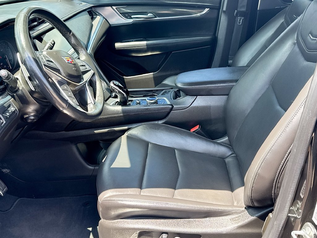 Used 2024 Cadillac XT5 Sportv w/ Technology Package AWD/4WD image 19