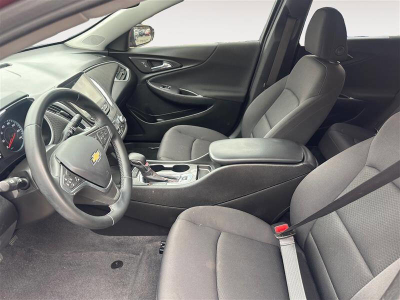 Used 2023 Chevrolet Malibu RS image 9