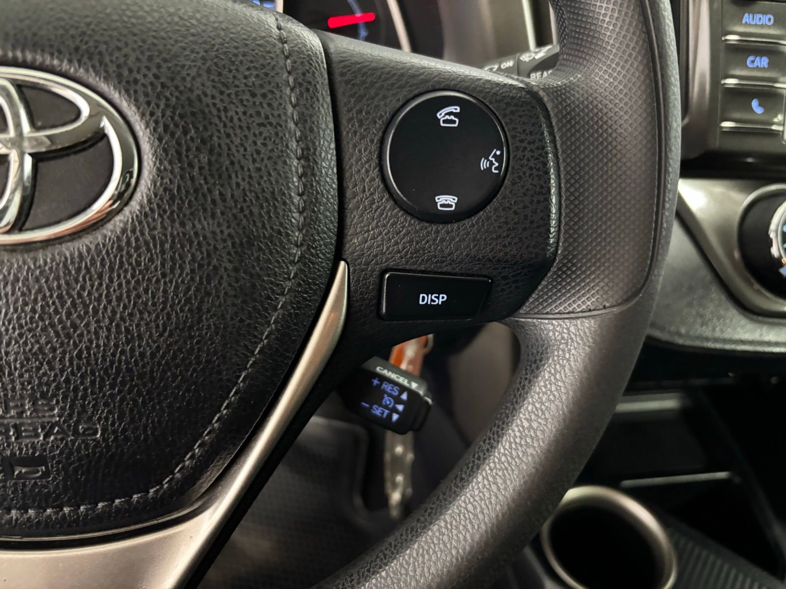 Used 2015 Toyota RAV4 LE image 22