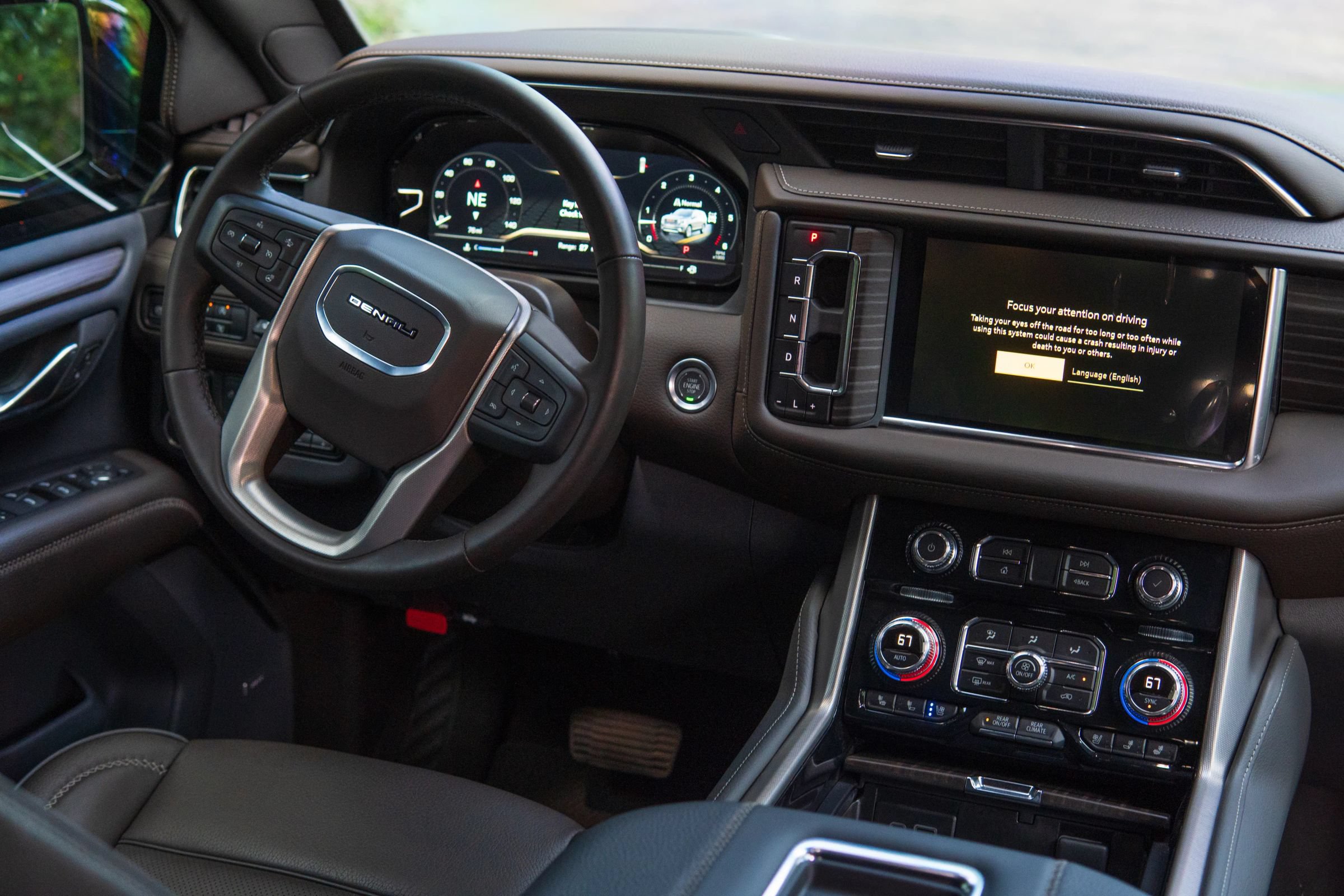 Used 2024 GMC Yukon Denali w/ Max Trailering Package AWD/4WD image 4