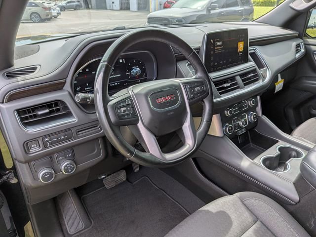 Used 2023 GMC Yukon XL SLE w/ Gmc Pro Safety Plus Package RWD image 30