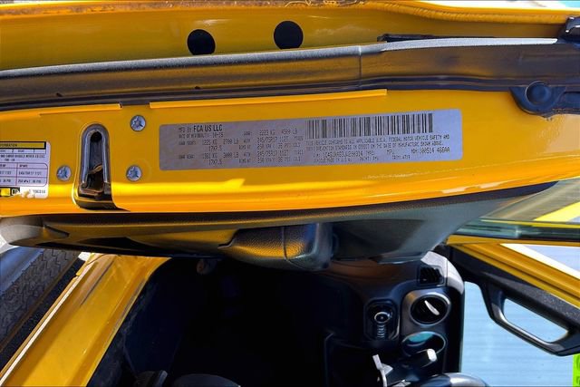 Used 2018 Jeep Wrangler Sport AWD/4WD image 3