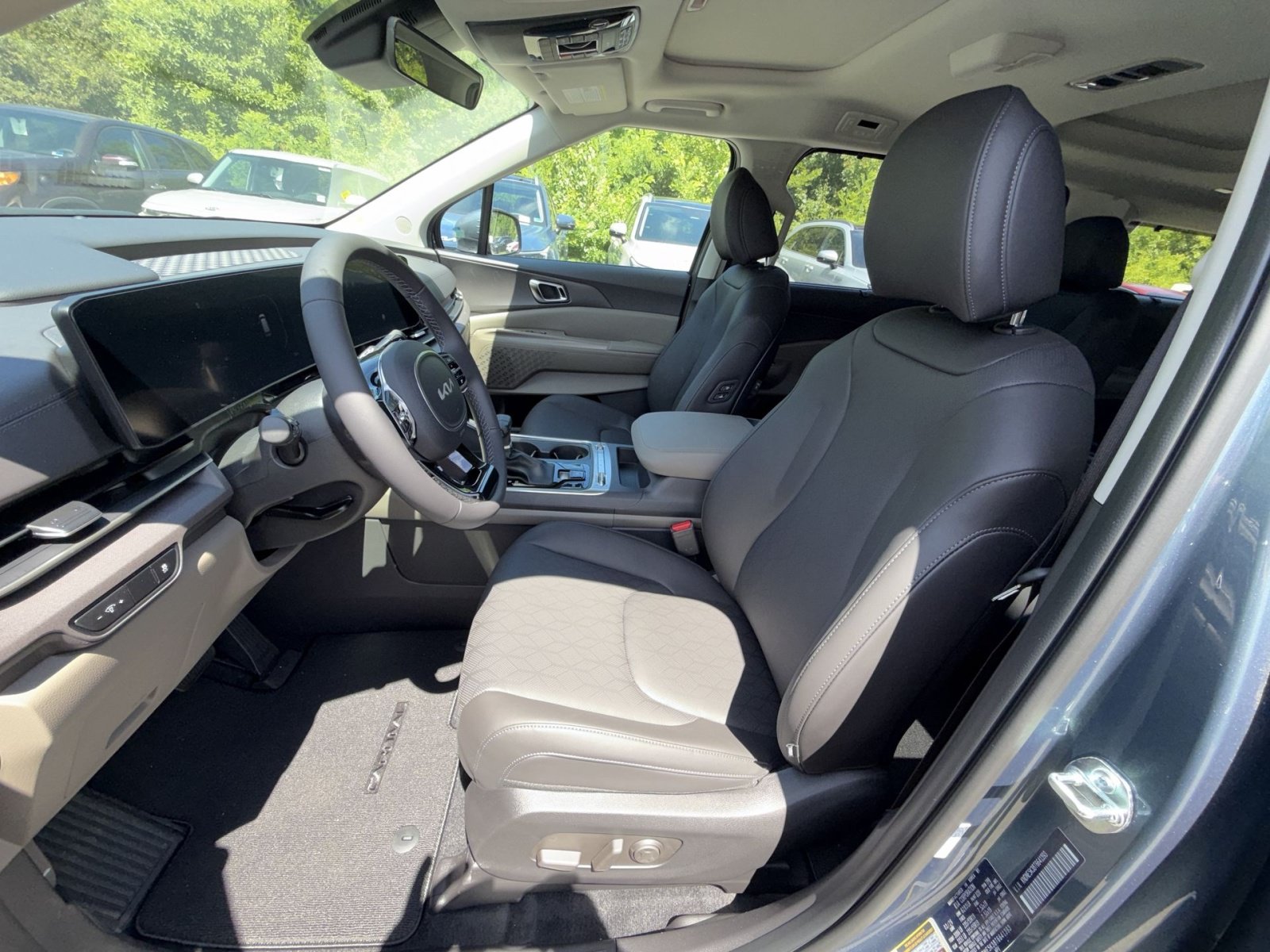 New 2026 Kia Carnival SX FWD image 26