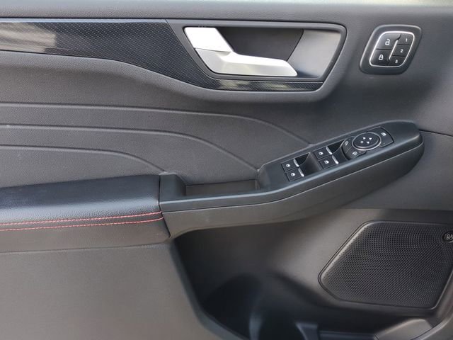 Certified 2024 Ford Escape ST-Line Select w/ Tech Pack #2 image 9