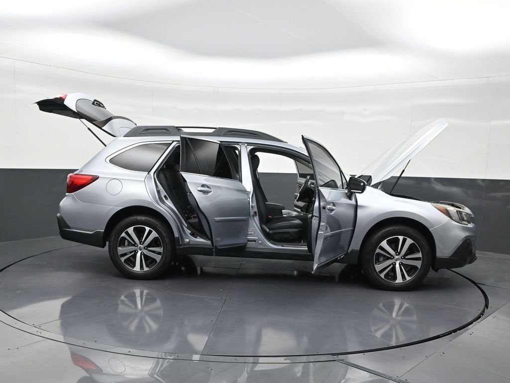 Used 2019 Subaru Outback 3.6R Limited image 36