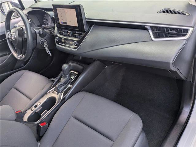 Used 2025 Toyota Corolla LE image 19