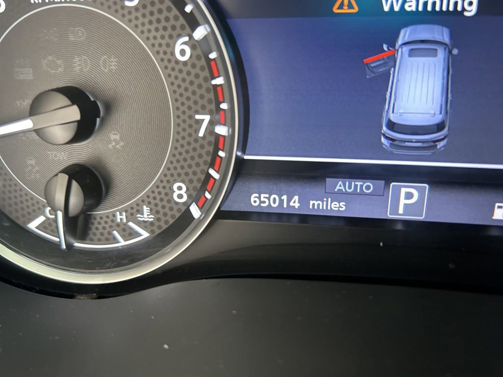 Used 2022 Nissan Armada SL w/ Captain's Chairs Package image 59