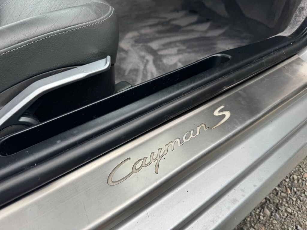 Used 2007 Porsche Cayman S image 12