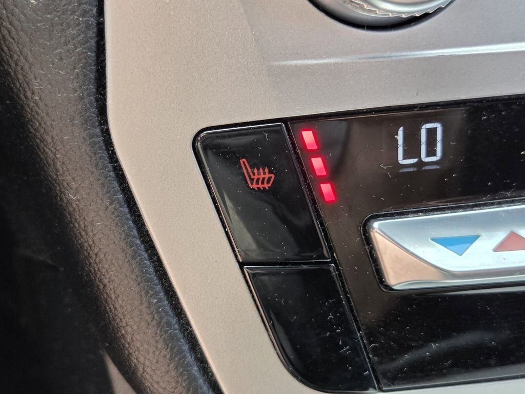 Used 2021 Ford Explorer XLT image 21