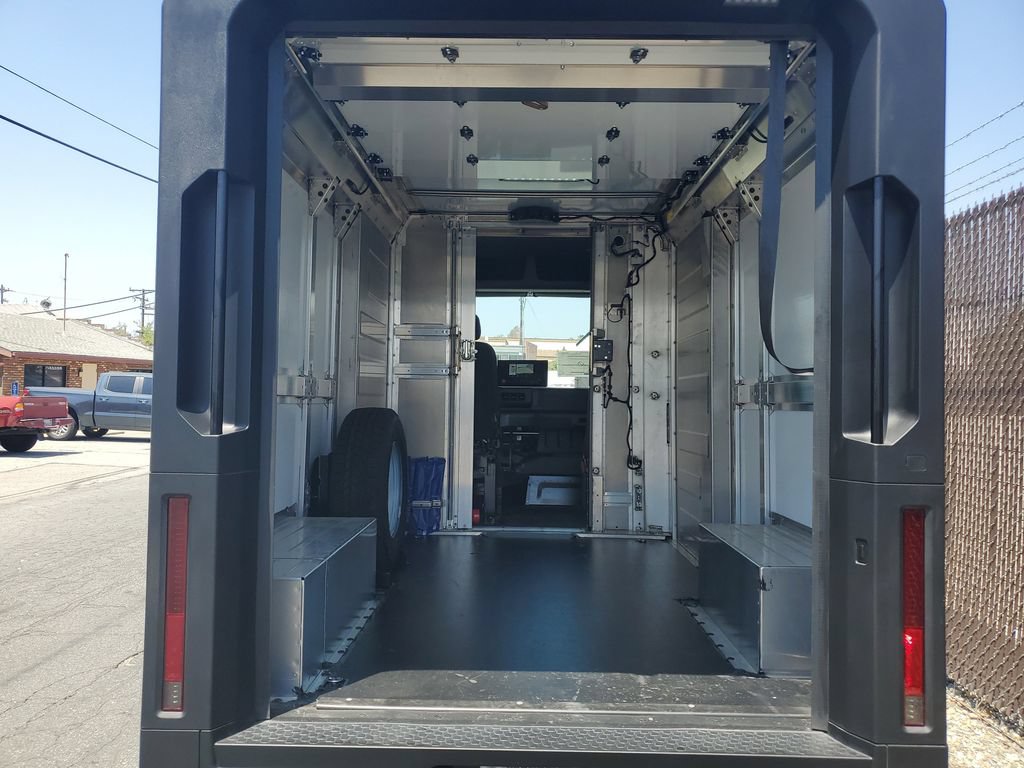 New 2025 Chevrolet Brightdrop 400 FWD image 28