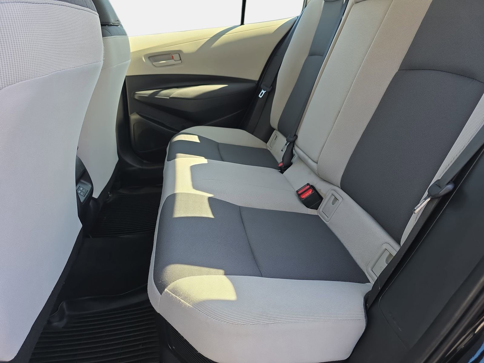 Used 2024 Toyota Corolla LE image 13