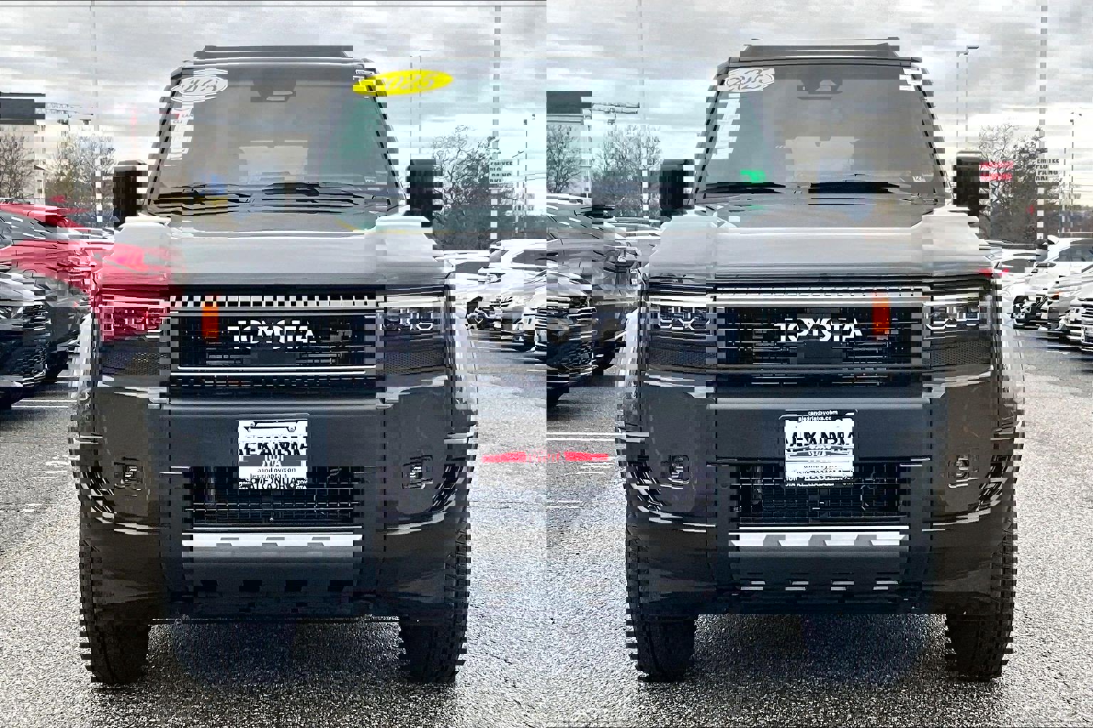 Used 2025 Toyota Land Cruiser image 3