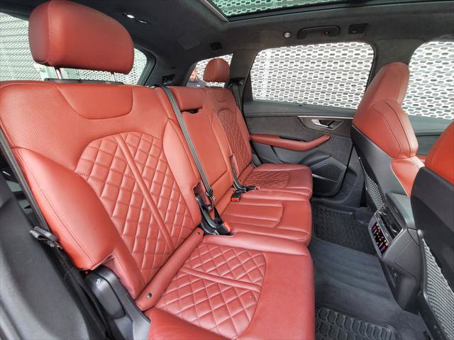 Used 2023 Audi SQ7 Prestige w/ Sport Package AWD/4WD image 21