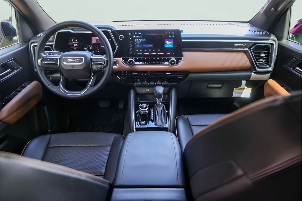 Used 2024 GMC Canyon AT4 w/ AT4 Premium Package AWD/4WD image 27