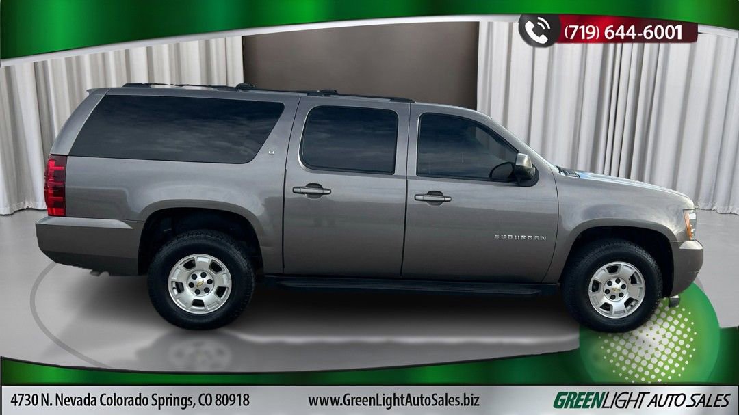 Used 2013 Chevrolet Suburban LT image 6