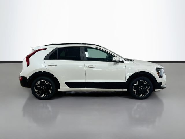New 2026 Kia Niro Wind FWD image 8