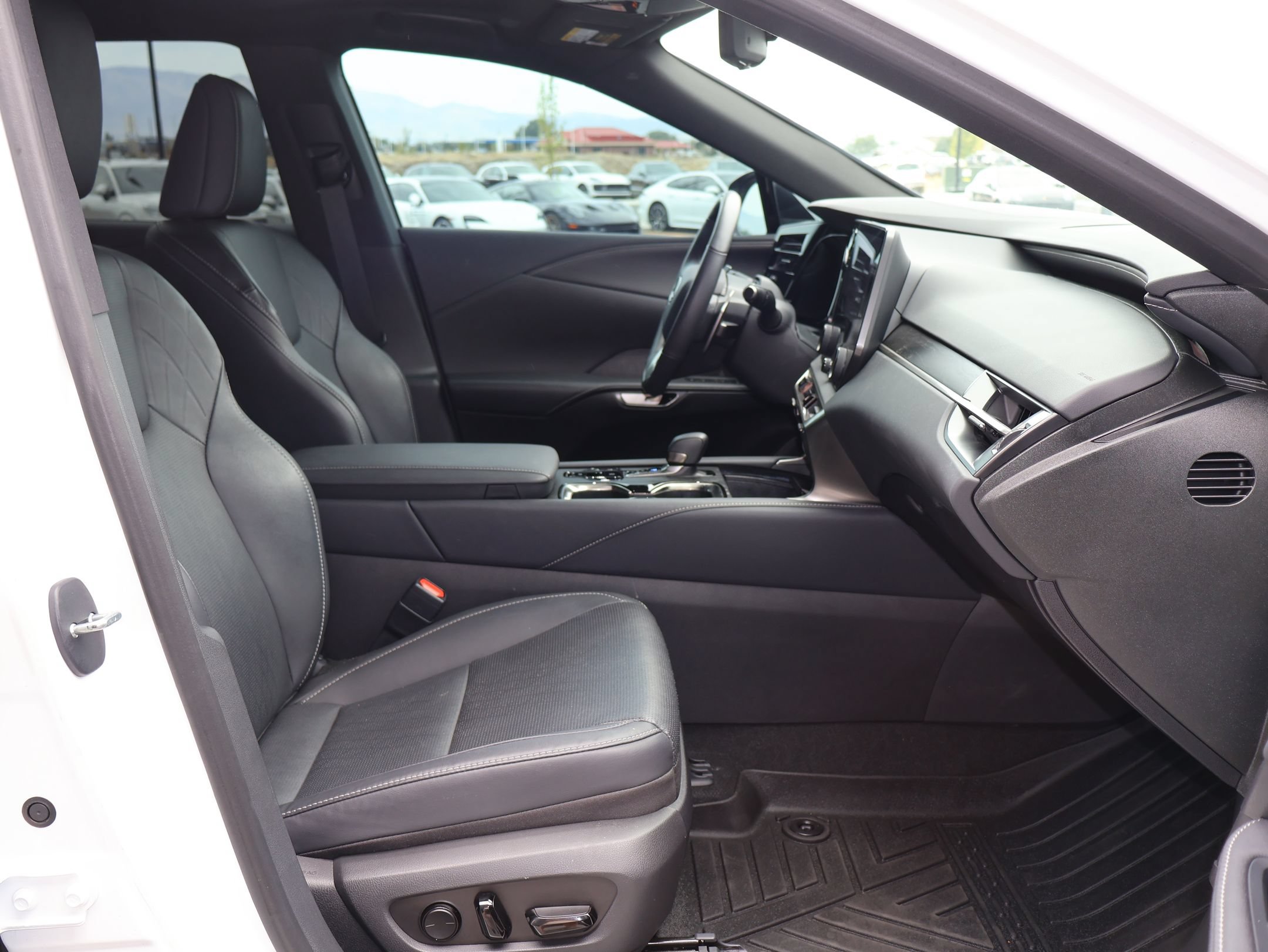 Used 2024 Lexus RX 350 w/ Convenience Package AWD/4WD image 28