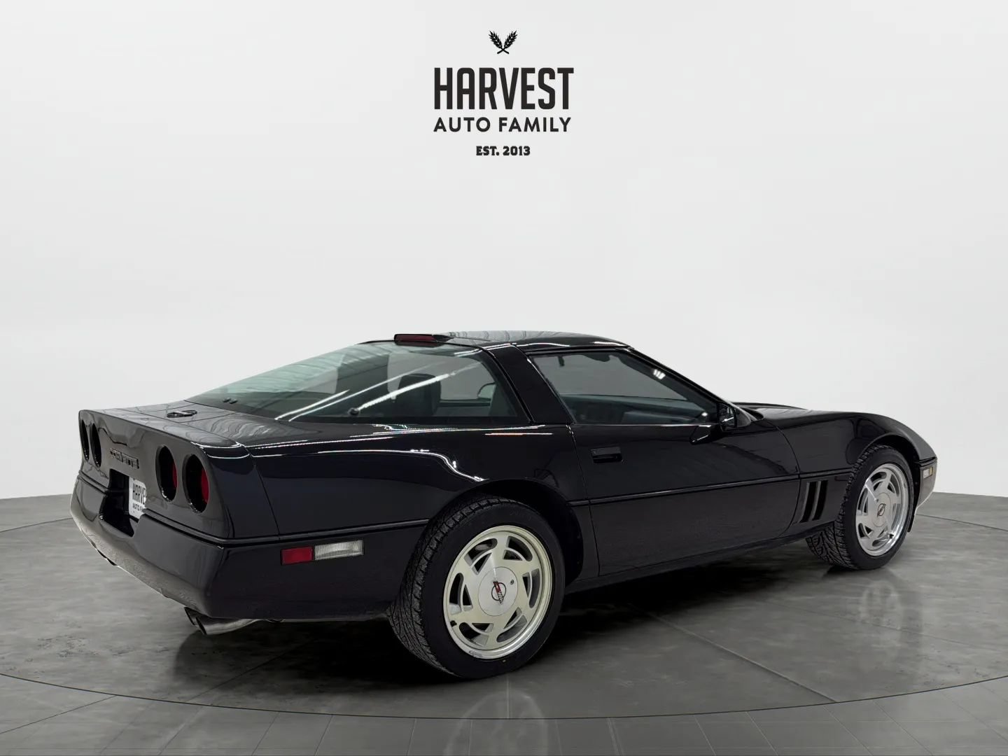 Used 1989 Chevrolet Corvette Coupe RWD image 8