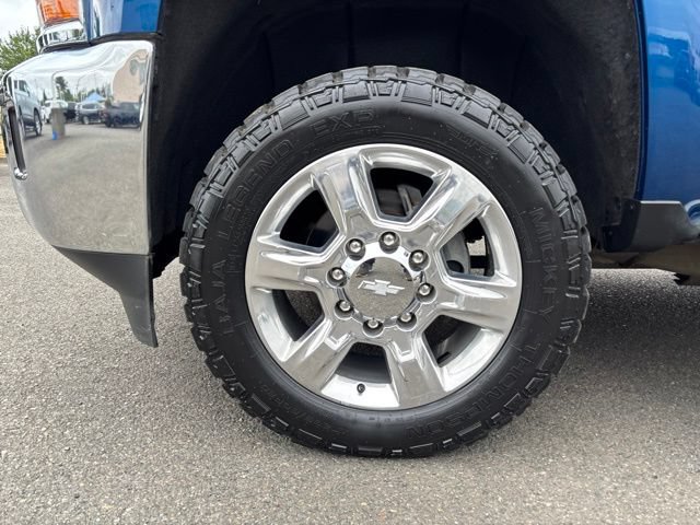 Used 2019 Chevrolet Silverado 2500 LTZ w/ Duramax Plus Package AWD/4WD image 9