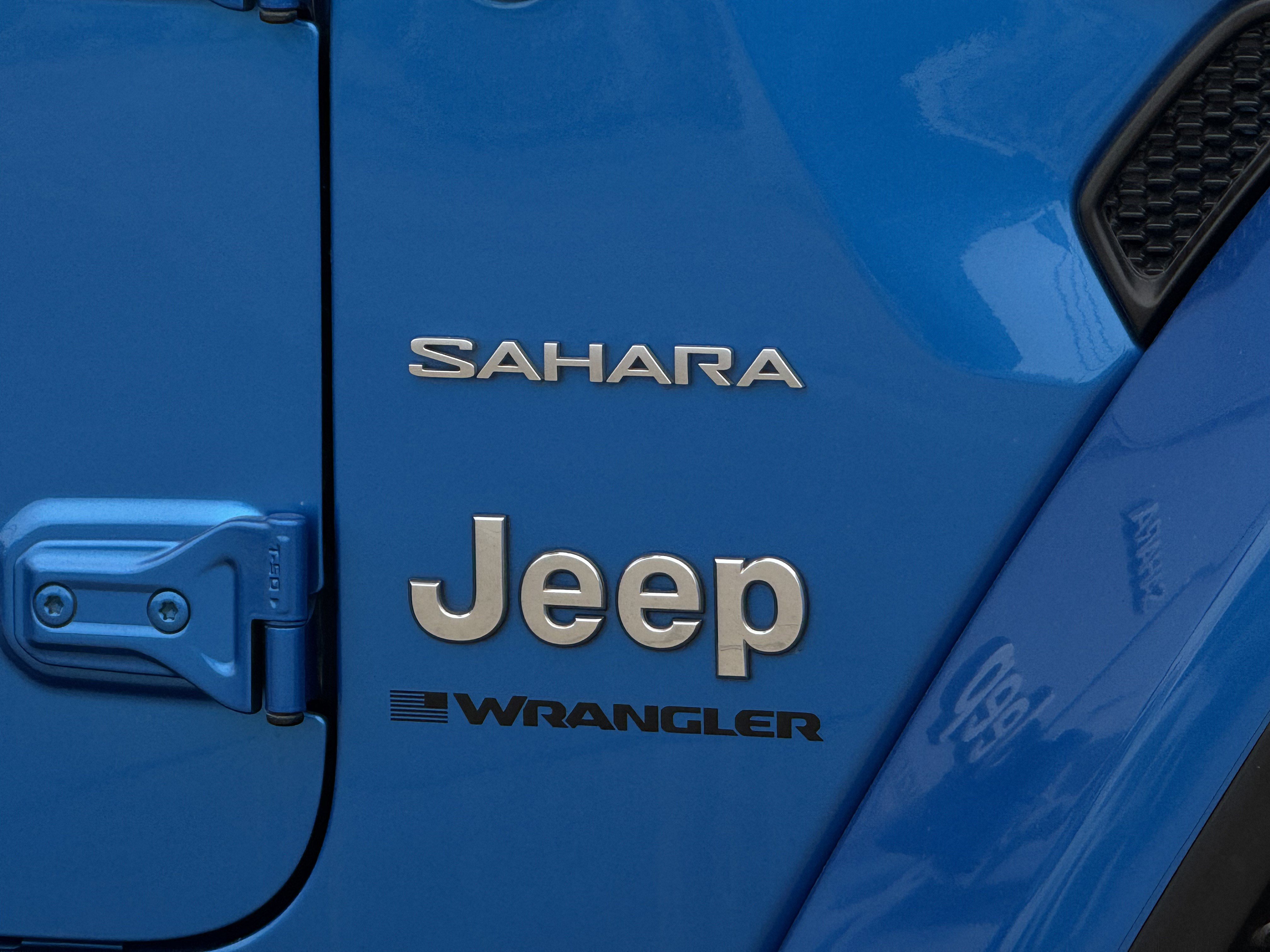 Used 2023 Jeep Wrangler Sahara w/ Safety Group image 4