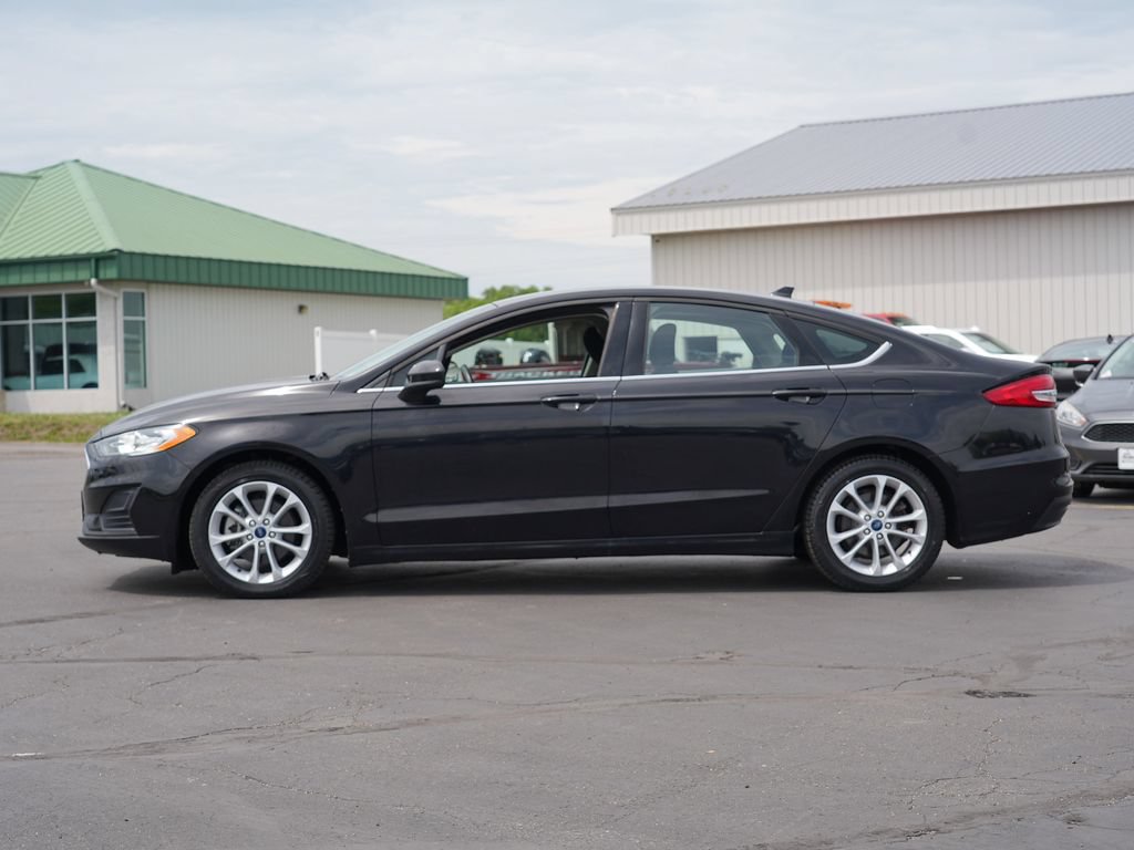 Used 2020 Ford Fusion SE FWD image 6