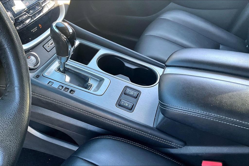 Used 2022 Nissan Murano SV image 17