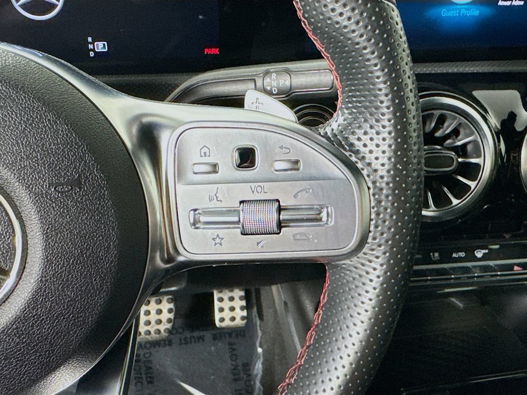 Used 2023 Mercedes-Benz CLA 35 AMG 4MATIC image 13