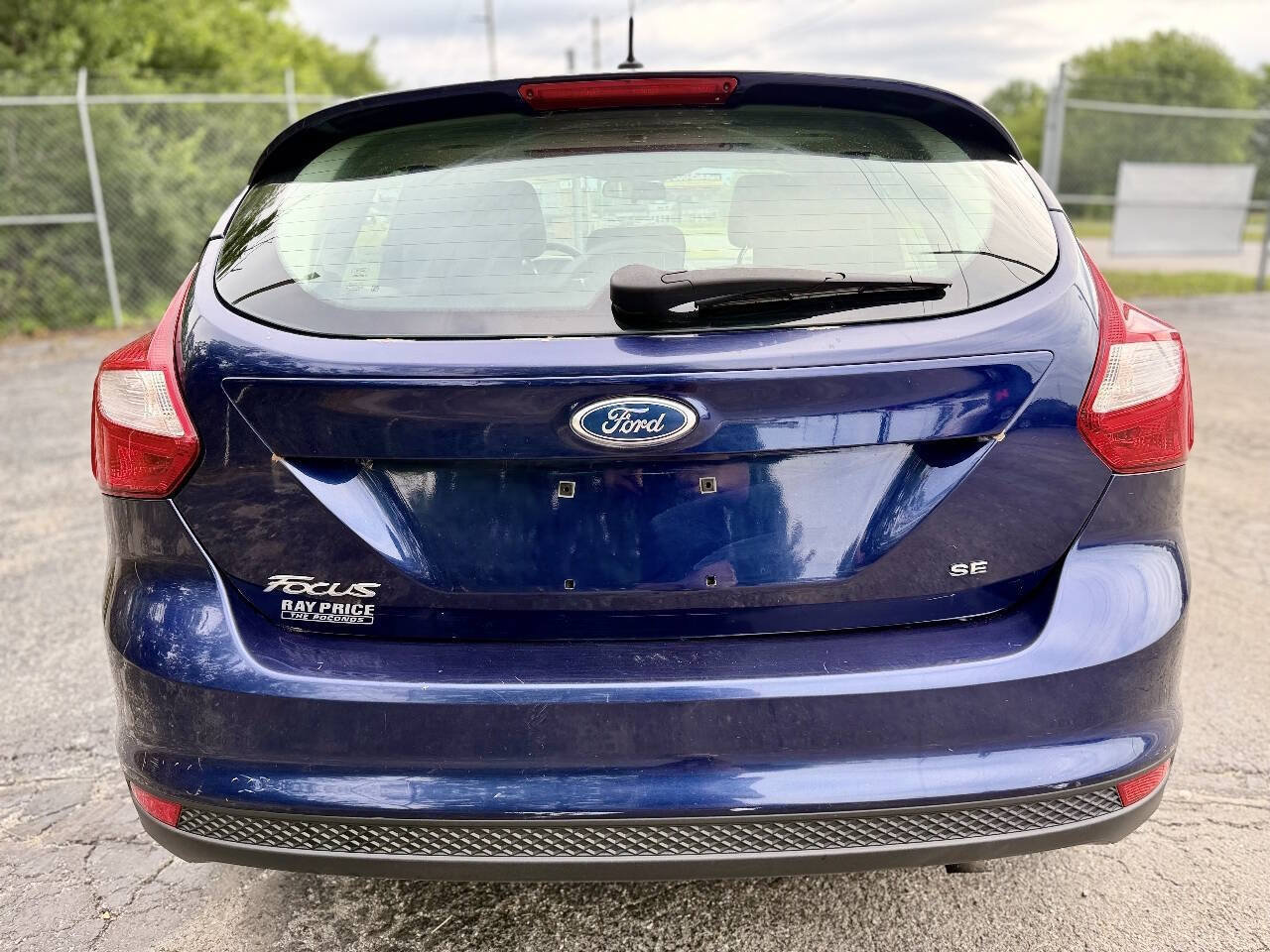 Used 2012 Ford Focus SE FWD image 4