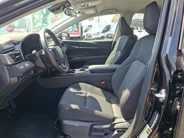 Used 2026 Toyota Camry LE FWD image 15