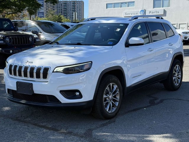 Used 2019 Jeep Cherokee Latitude Plus w/ Comfort/Convenience Group AWD/4WD image 6