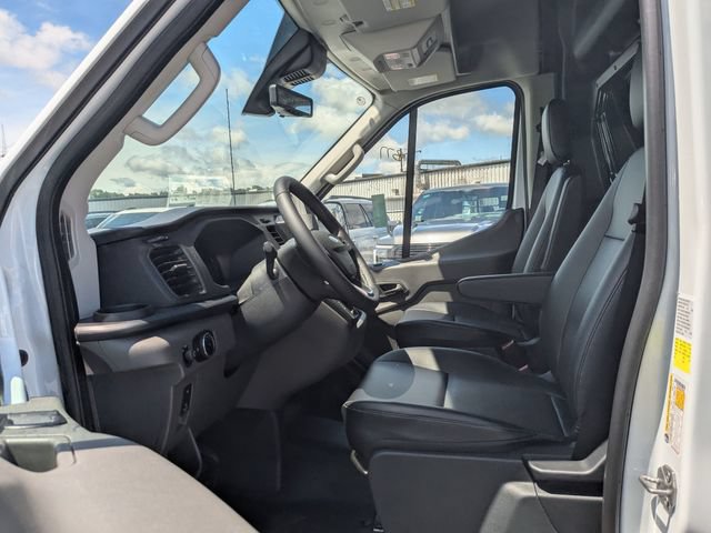 New 2026 Ford Transit 250 148 Medium Roof RWD image 18