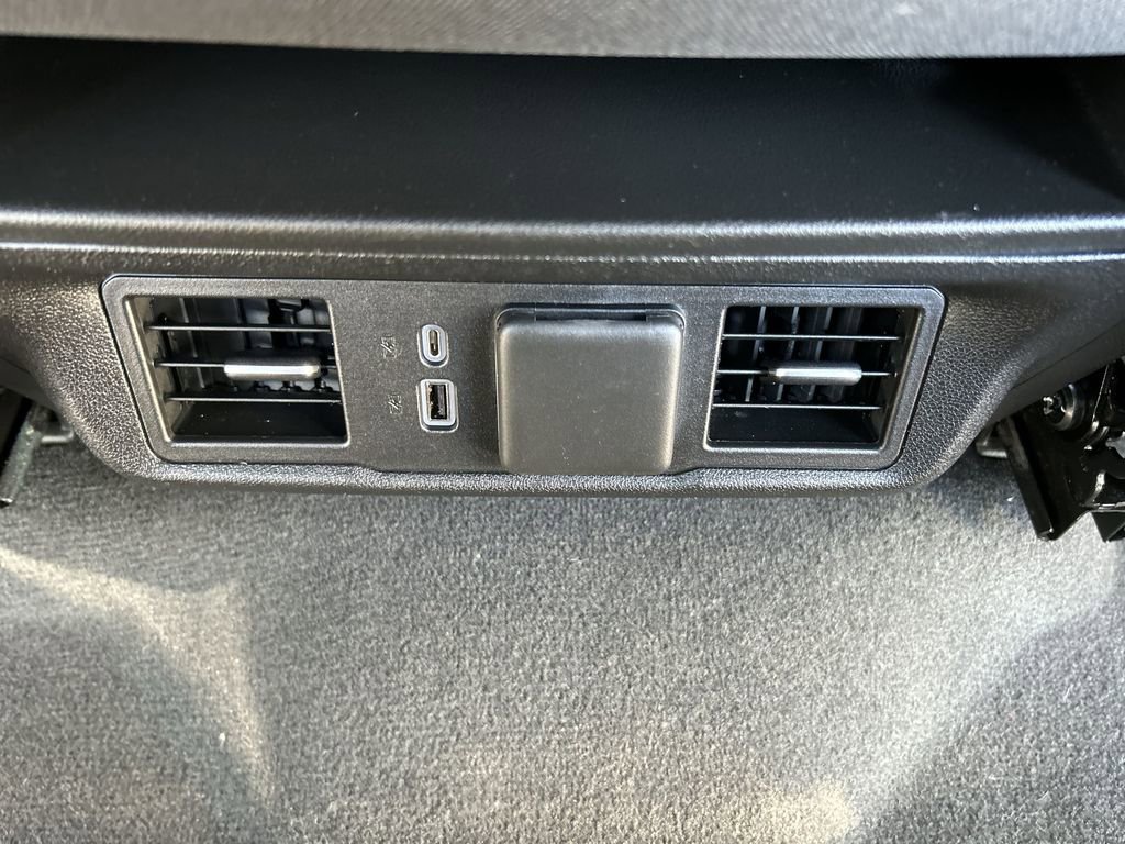 Used 2023 GMC Sierra 1500 SLE image 21