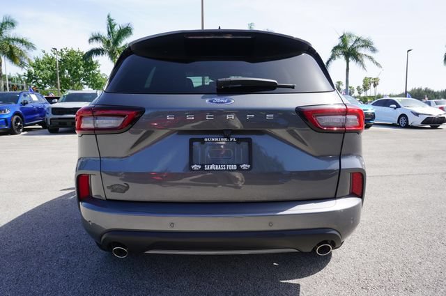 Certified 2023 Ford Escape ST-Line w/ Tech Pack #1 FWD image 34