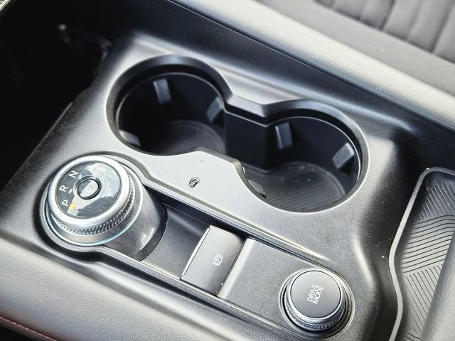 Used 2025 Ford Explorer ST-Line w/ ST-Line Street Pack image 23