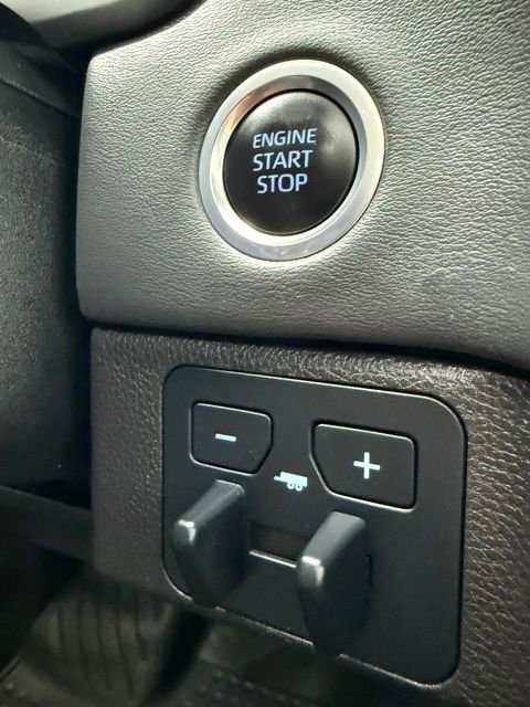Used 2024 Toyota Tundra Platinum image 29