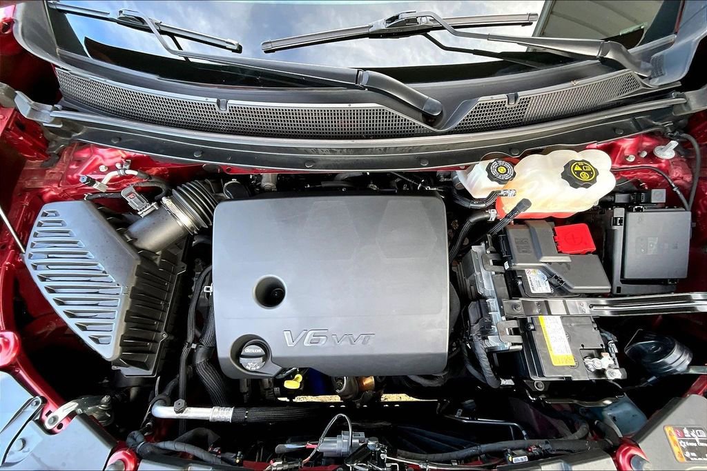 Used 2023 Chevrolet Traverse RS w/ LPO, Floor Liner Package image 27