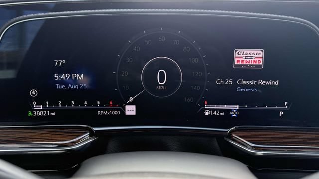 Used 2022 Cadillac Escalade Premium Luxury AWD/4WD image 70
