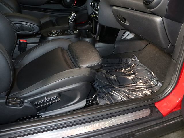 Used 2023 MINI Cooper SE image 28