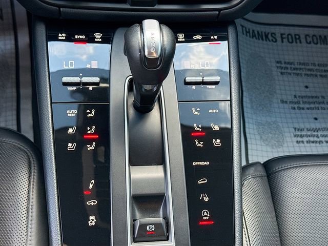 Used 2022 Porsche Macan S AWD/4WD image 33