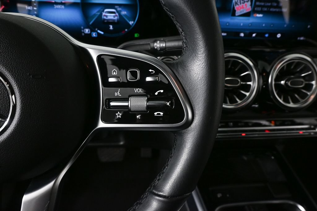 Certified 2023 Mercedes-Benz GLB 250 image 11