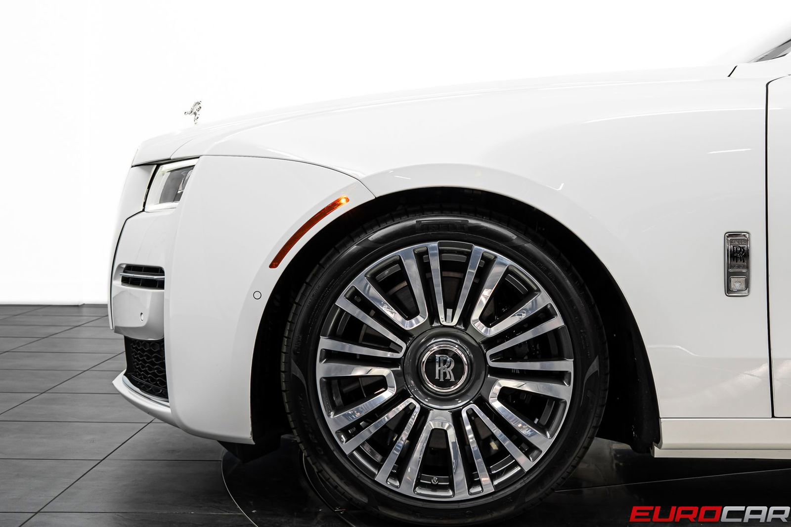 Used 2024 Rolls-Royce Ghost AWD/4WD image 15